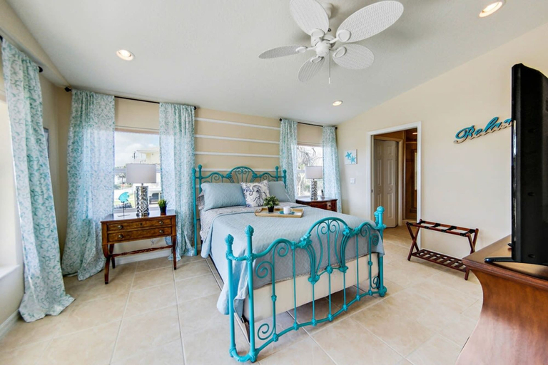 Room 2, Oasis by the Sea Beach Front Community, Flagler