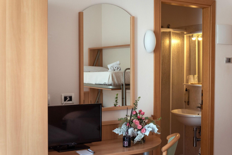 Public Area 2, Hotel Adria, Teramo