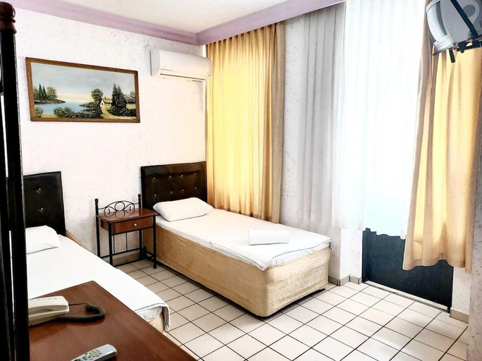 Bedroom 4, Kleopatra Hotel, Alanya