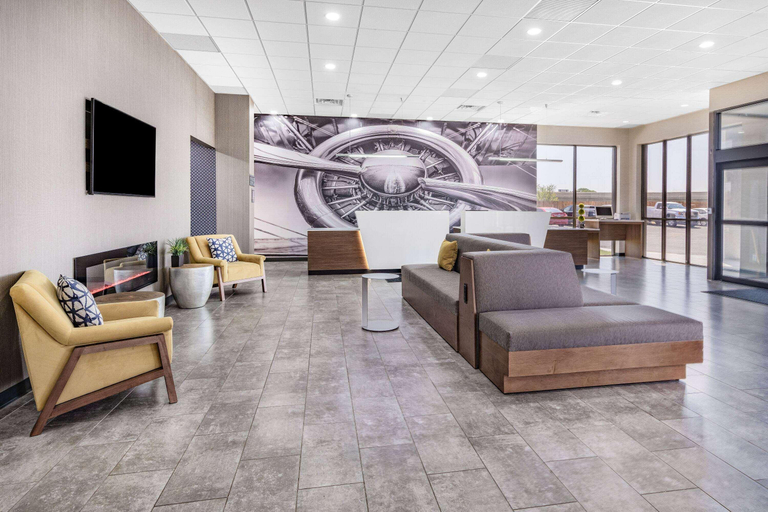Public Area 2, Wingate by Wyndham Wichita Airport, Sedgwick