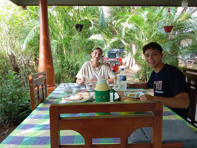 Food & Drinks 3, Keerthi Homestay, Dambulla