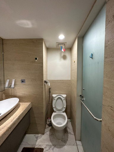 Bathroom 19