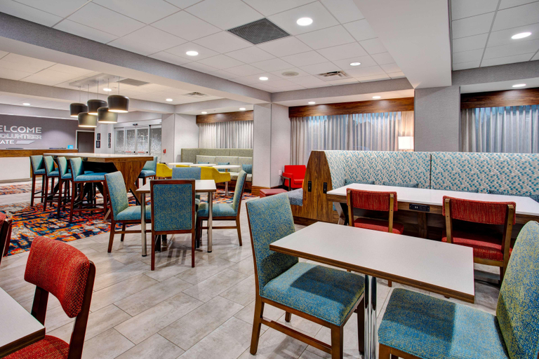 Public Area, Hampton Inn By Hilton Paris, Henry