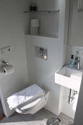 Bathroom 4, Grímstunga Guesthouse, Öxarfjarðarhreppur