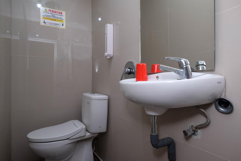 Bathroom 10