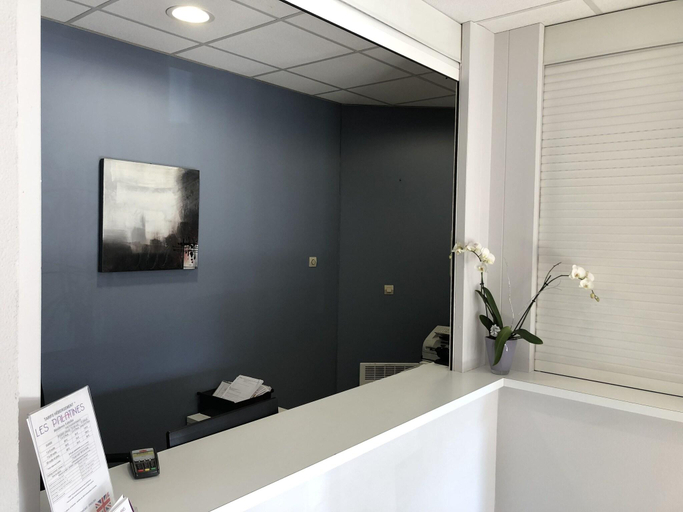Bathroom, Les Palatines, Loire