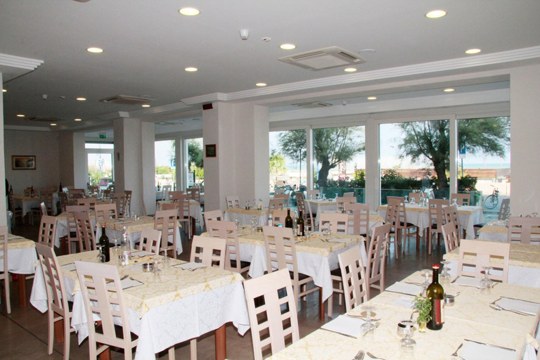 Food & Drinks 4, Bellevue, Rimini