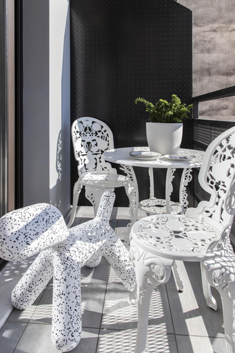 Exterior & Views 2, 14 Reasons Why, Attica