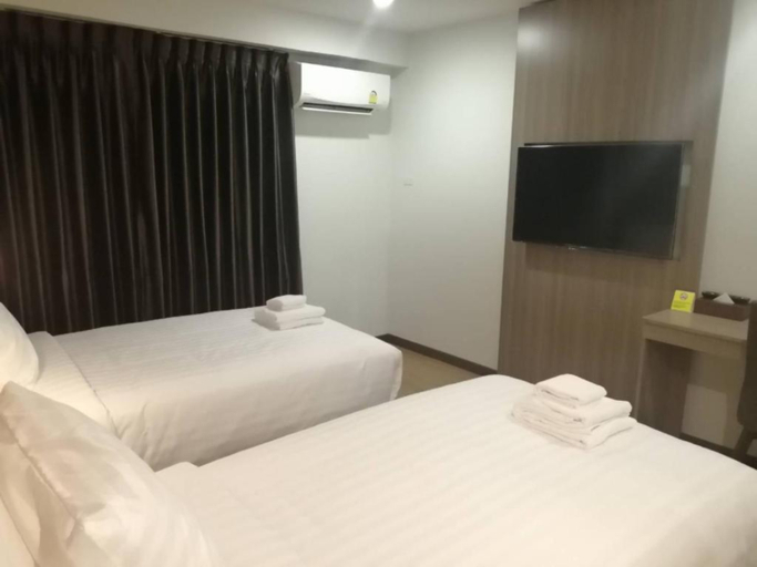 Bedroom 30