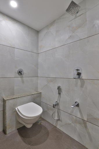 Bathroom 4, Hotel Legend, Surat