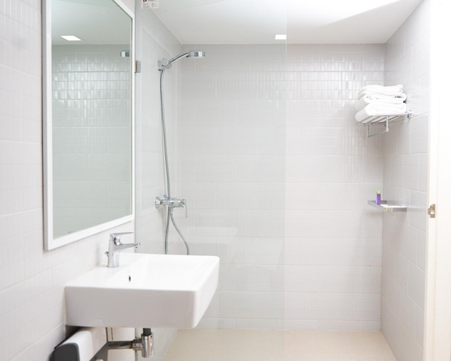 Bathroom 3