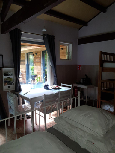 Facilities, B&B Land of Tir Nan Og, Antwerpen