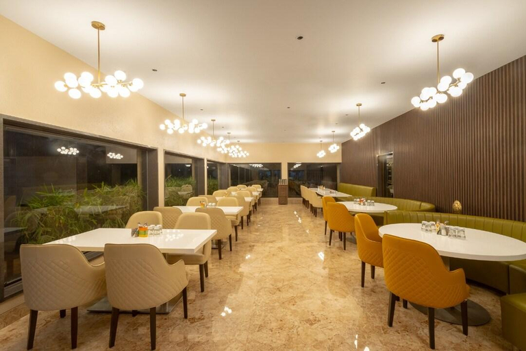 Others 5, HOTEL MANIPRABHA, Washim