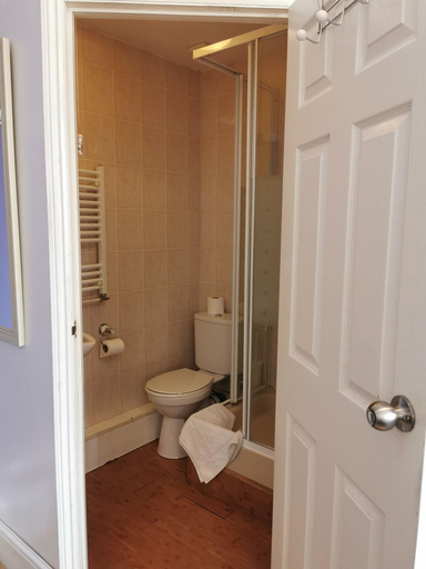 Bathroom 4, Adams Guest House, Oxfordshire