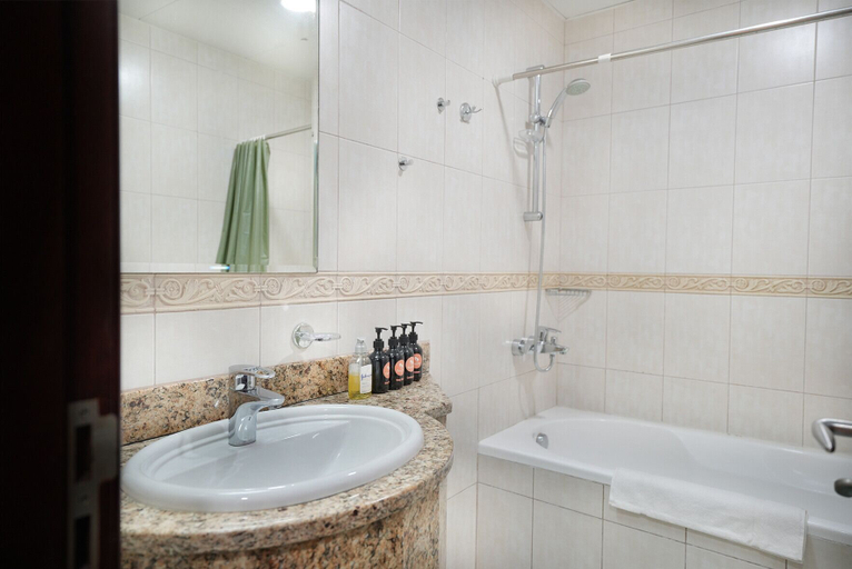 Bathroom 4, Easygo-skyhigh 2BR Dubai Marina-sea View, Dubai