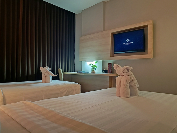 Grand Cakra Hotel Room Type - Cakra Club Twin