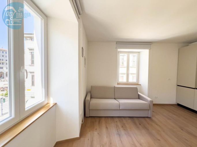Others 4, Palazzo Saba Tirabora Short Rent, Trieste