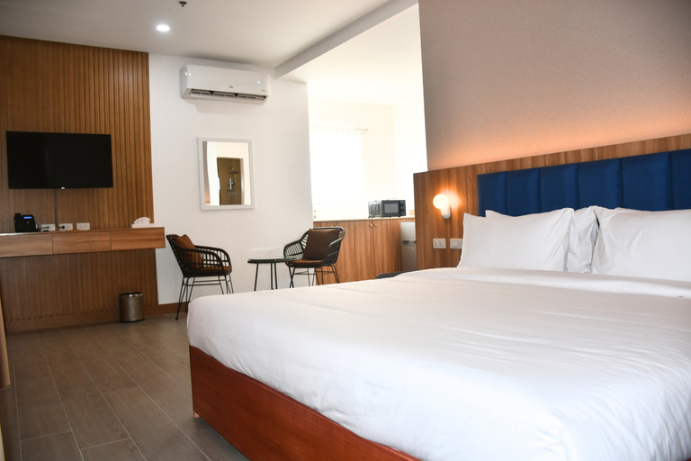Coast Wise Hotel Room Type - Suite Room