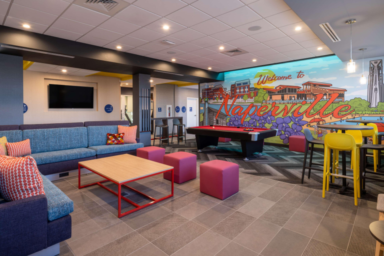 Public Area 2, Tru By Hilton Naperville Chicago, Dupage