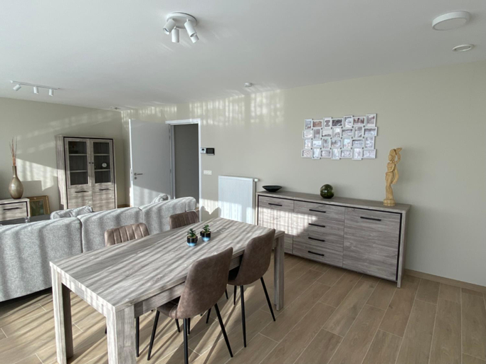 Others 2, Residentie Sluispark, Oost-Vlaanderen