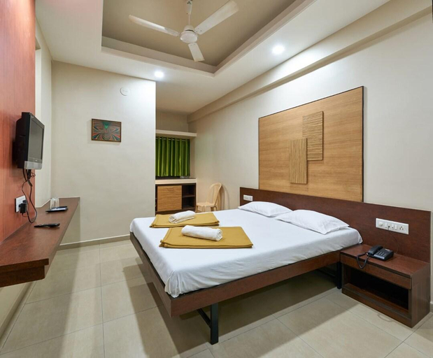 Others 4, Hotel Raama Grand, Kolhapur