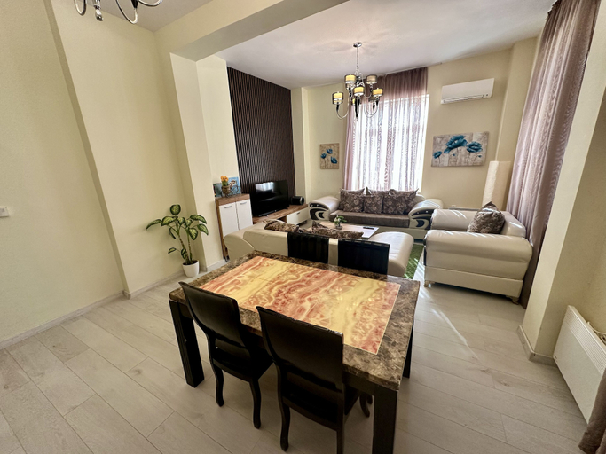 Others 5, In the heart of Sofia near Vitosha Blvd., Stolichna