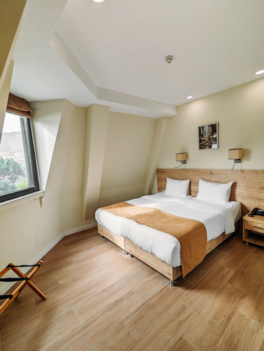 Bedroom 3, Bridge Boutique Hotel, Tbilisi