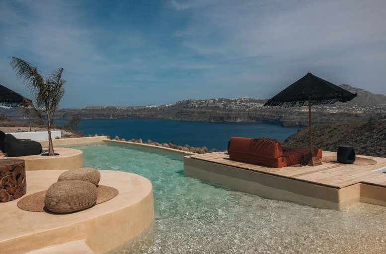 Public Area 5, Divino Caldera, South Aegean