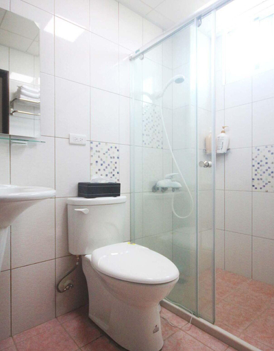 Bathroom 3, See Happiness, Kinmen