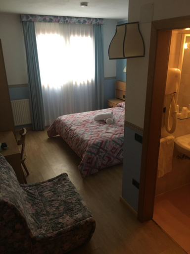 Bedroom, Gran Zebru, Trento