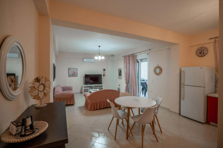 Others 5, Villa Krane, Delvinës