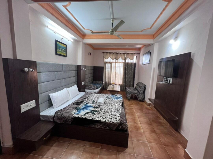 Bedroom 2, Pause dwelling Palace, Kangra