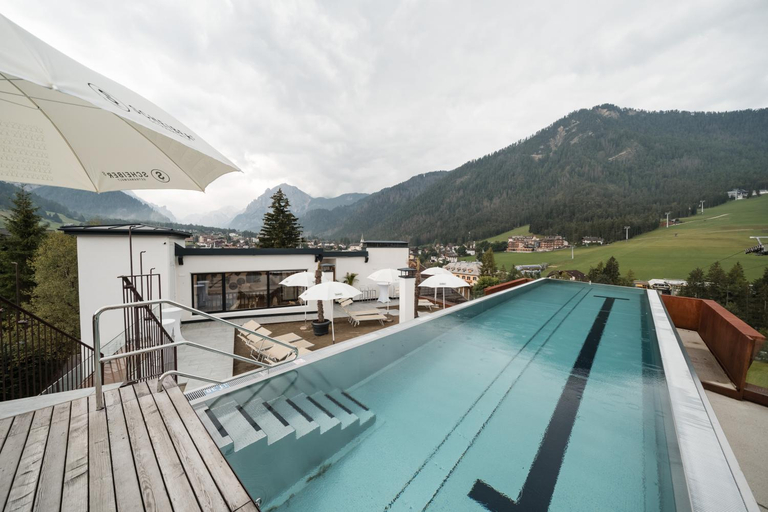 Sport & Beauty 2, Al Plan, A mountain moving hotel, Bolzano