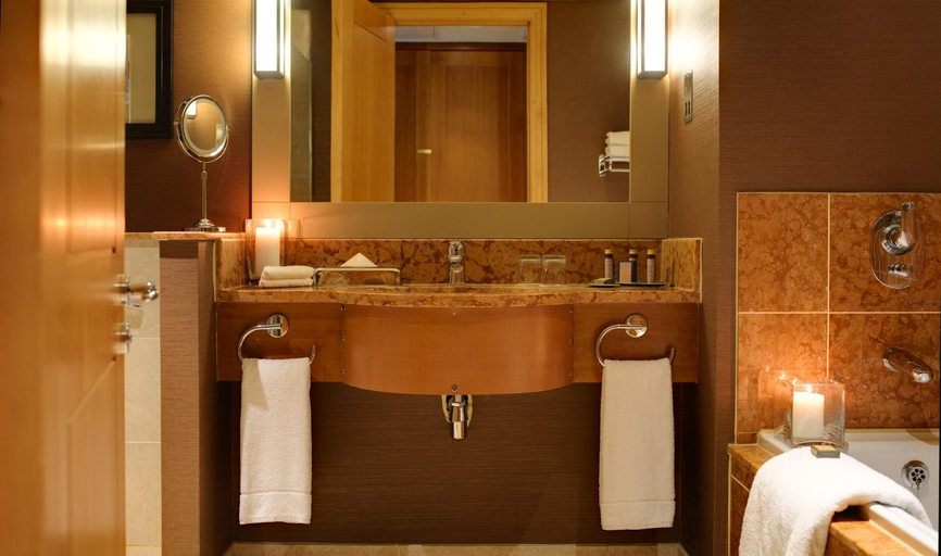 Bathroom 2, Druids Glen Resort