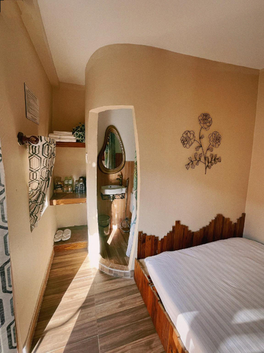 Bedroom 25