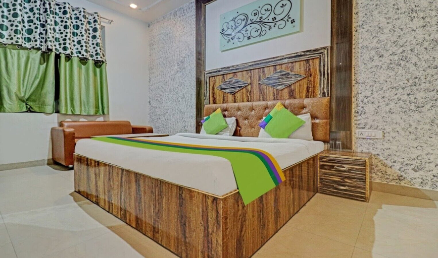 Bedroom 5, Radha Palace, Mathura