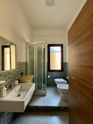 Bathroom, Alla Porta di mare, Trapani
