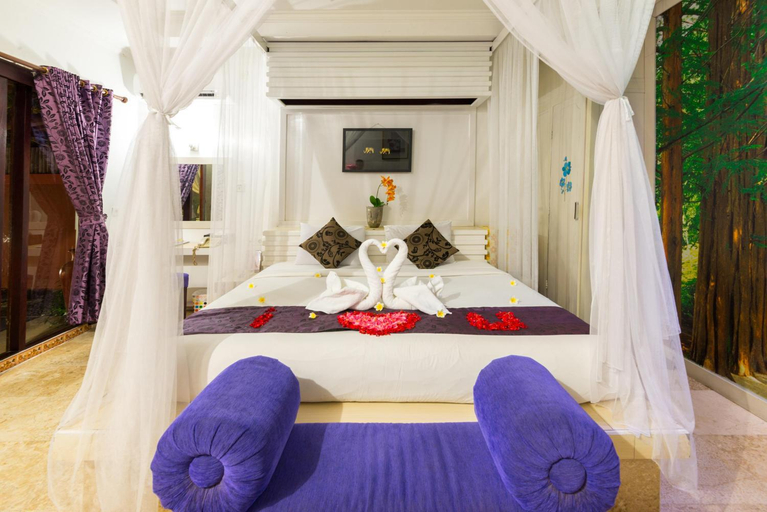 Bedroom 13