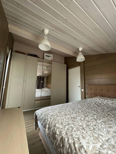 Bedroom 2, La Dacha Montanya, Barcelona