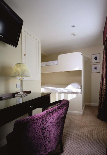 Bedroom 2, Macdonald Leeming House, Cumbria