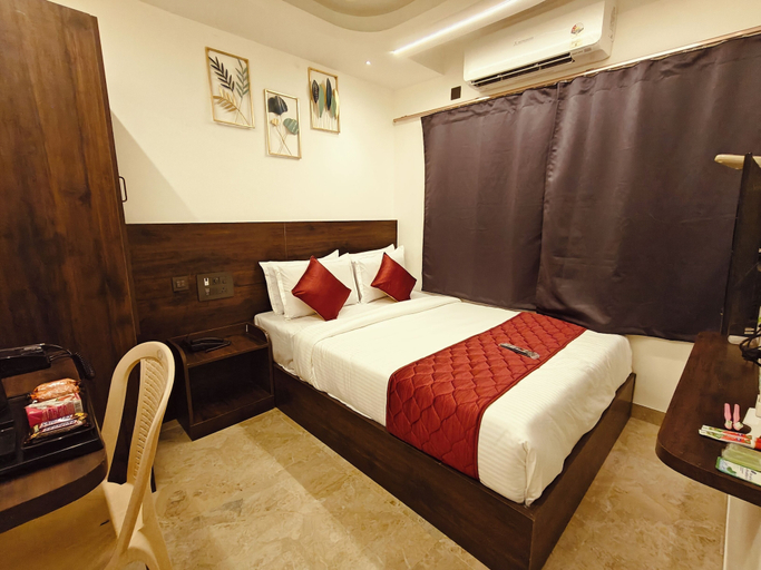 Bedroom 3, Woodlands Inn, Chennai