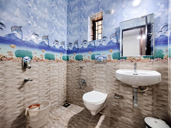 Bathroom 4, Hotel Pasquina Baga, North Goa