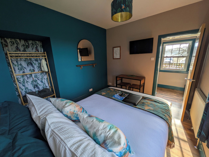 Bedroom 2, Tullochard House, Highland