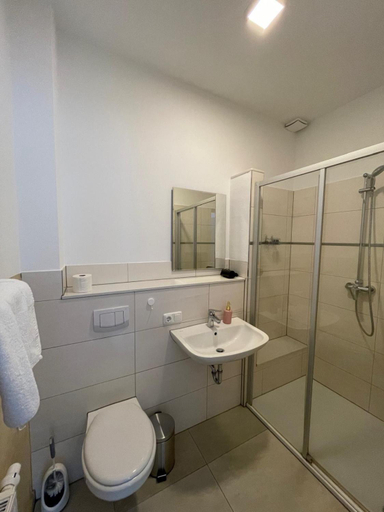 Bathroom 5, Hotel Oniro, Heidekreis