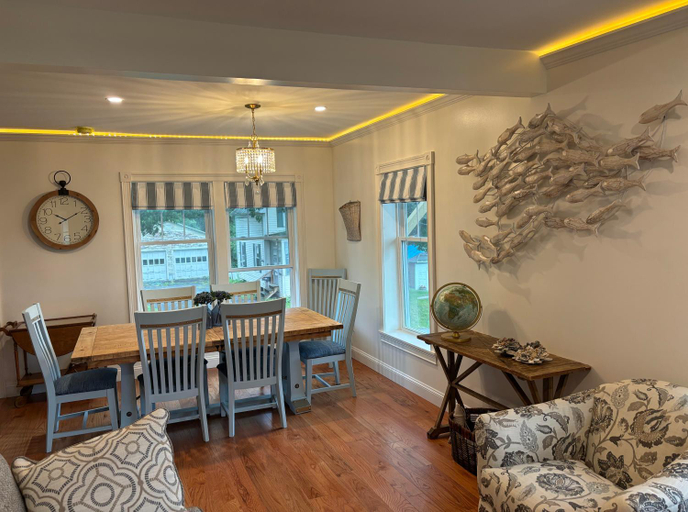 Others 4, Gray's Manor - Lake Memphremagog, Orleans