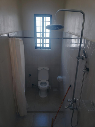 Bathroom 3, L &j modern backpackers BnB, Kinondoni