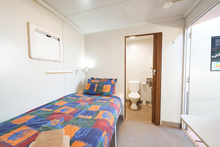 Bedroom 2, Red Sands Accommodation Newman, East Pilbara