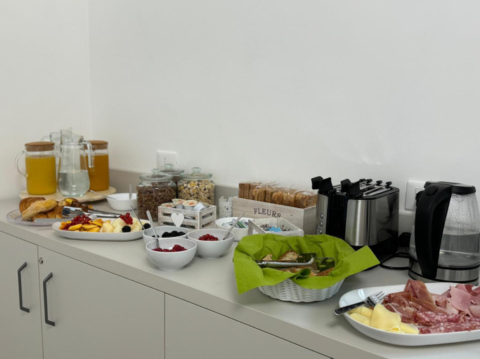 Food & Drinks 5, Guest House al porto, Rome
