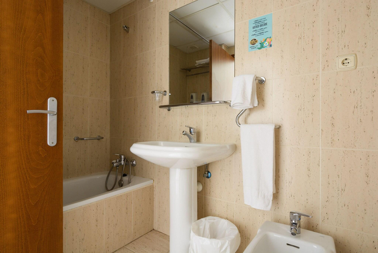 Bathroom 5, Hospedium Hotel Don Fidel, Zaragoza