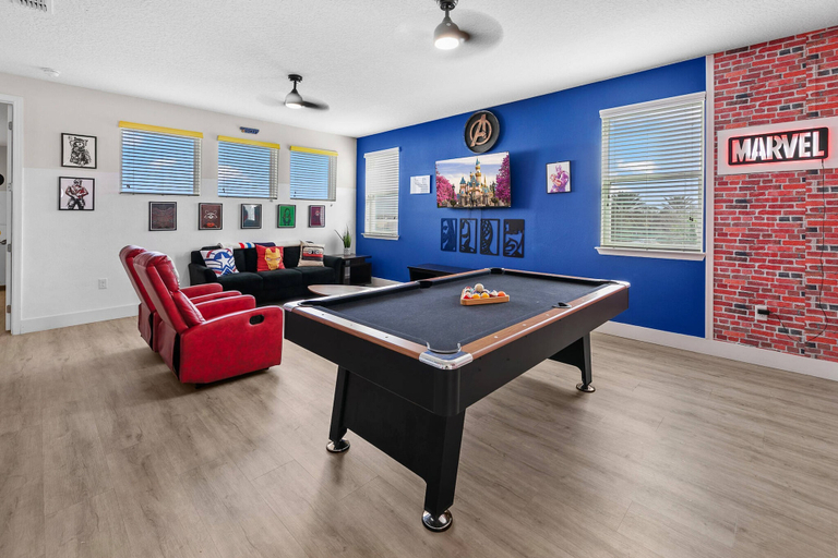 Room 4, Spacious 7Bd Next to Clubhouse at Solara Resort, Osceola